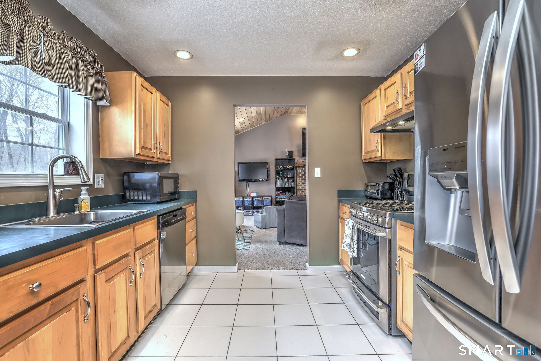 6 Laura Avenue Prospect, CT 06712 - Photo 16 of 38