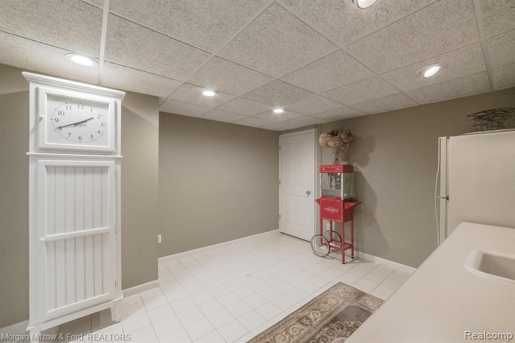 7135 Perry Lake Road Clarkston, MI 48346 - Photo 44 of 54 Gallery Image 44