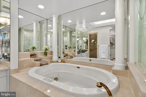 $2,150,000 | 1530 Key Boulevard, Unit 1310, Arlington, VA 22209