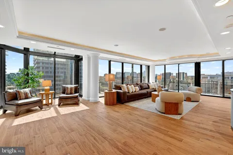 $2,150,000 | 1530 Key Boulevard, Unit 1310, Arlington, VA 22209