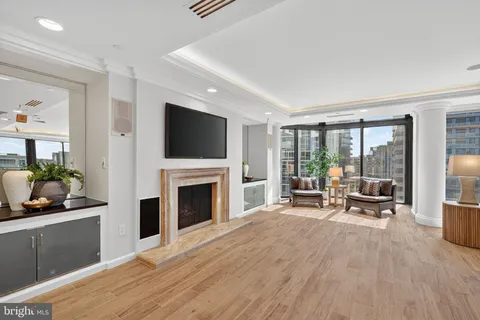 $2,150,000 | 1530 Key Boulevard, Unit 1310, Arlington, VA 22209