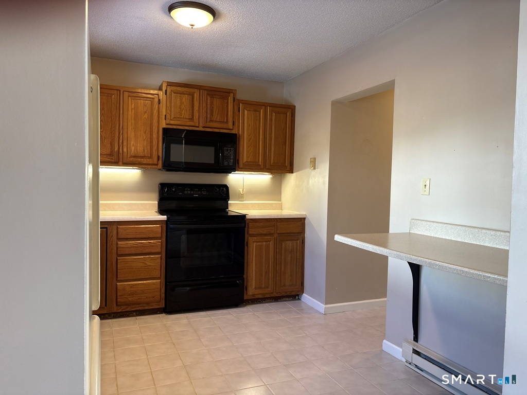 203 Branch Road, Unit 9A Thomaston, CT 06787 - Photo 5 of 18
