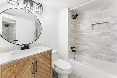 $249,000 | 5300 Northeast 24th Terrace, Unit 423C, Fort Lauderdale, FL 33308