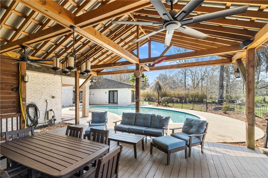 196 Tchefuncte Drive Covington, LA 70433 - Photo 27 of 35