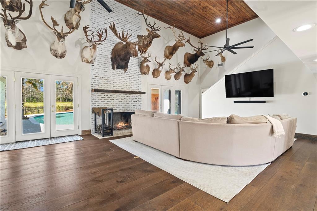 196 Tchefuncte Drive Covington, LA 70433 - Photo 3 of 35