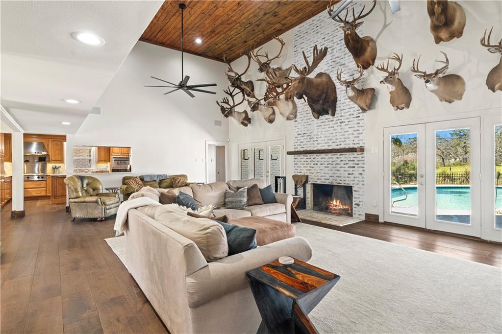 196 Tchefuncte Drive Covington, LA 70433 - Photo 4 of 35