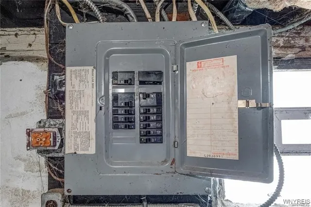 $99,000 | 20 Wood Avenue, Buffalo, NY 14211