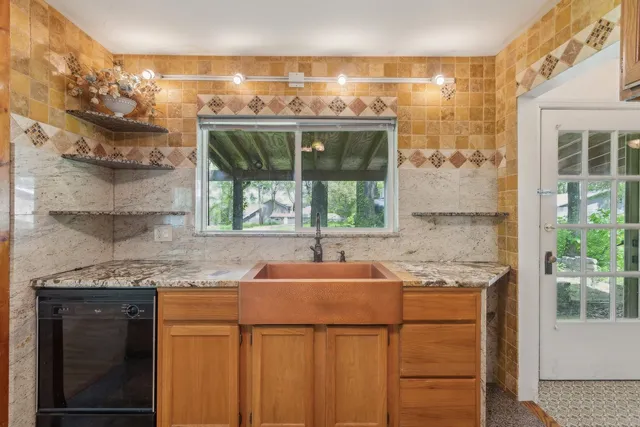 $299,000 | 26211 Spring Grove Road, Antioch, IL 60002