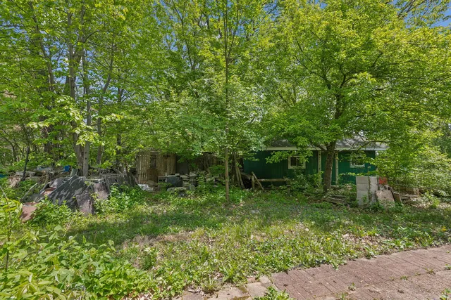 $299,000 | 26211 Spring Grove Road, Antioch, IL 60002