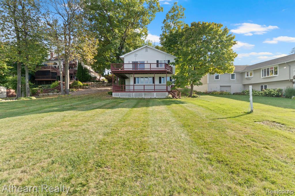 10495 Runyan Lake Road Fenton, MI 48430 - Photo 5 of 32 Gallery Image 5