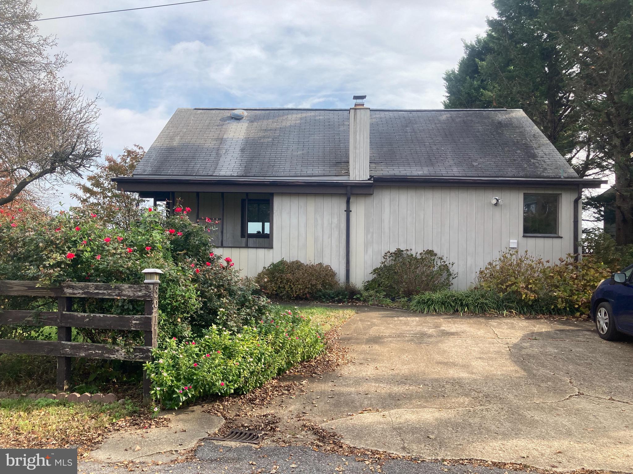 3911 Bayside Drive Edgewater, MD 21037 - Photo 14 of 28 Build to 35 ft w/garage below or keep vintage home