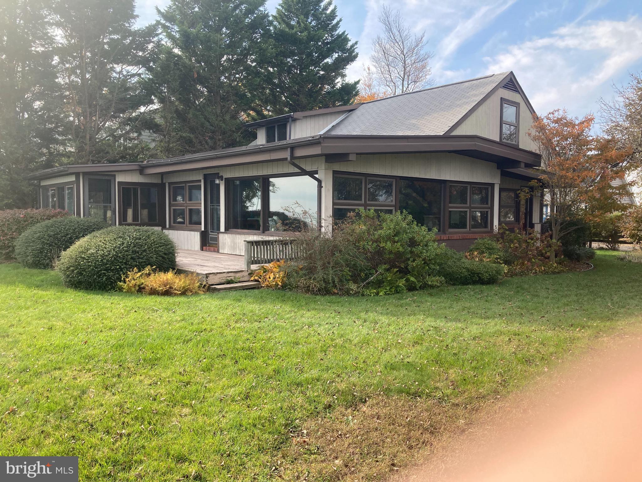 3911 Bayside Drive Edgewater, MD 21037 - Photo 6 of 28 Looking from waterfront stairs back to the house.