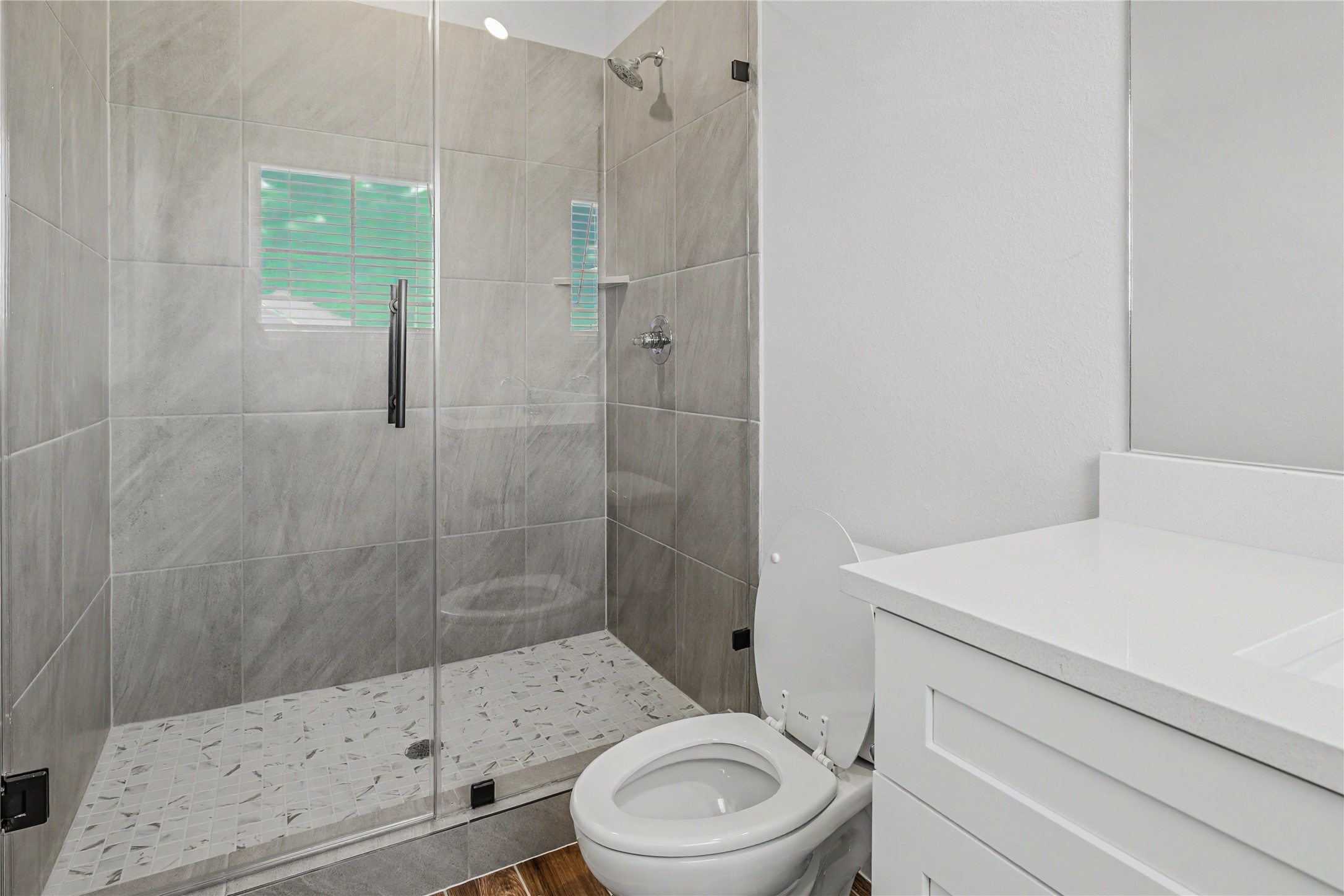 6427 Bolinas Court Rosharon, TX 77583 - Photo 38 of 49 a bathroom with a sink a toilet and shower