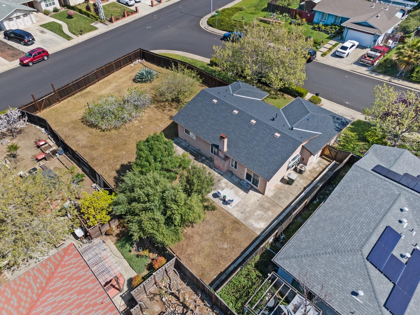 773 Andrea Way Pittsburg, CA 94565 - Photo 33 of 35 an aerial view of a residential houses with yard