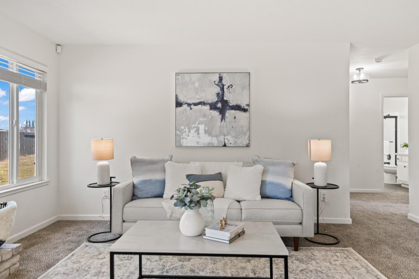 773 Andrea Way Pittsburg, CA 94565 - Photo 5 of 35 a living room with furniture and a lamp