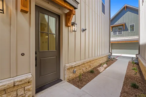 $699,000 | 3500 Pecan Springs Road, Unit 16, Austin, TX 78723