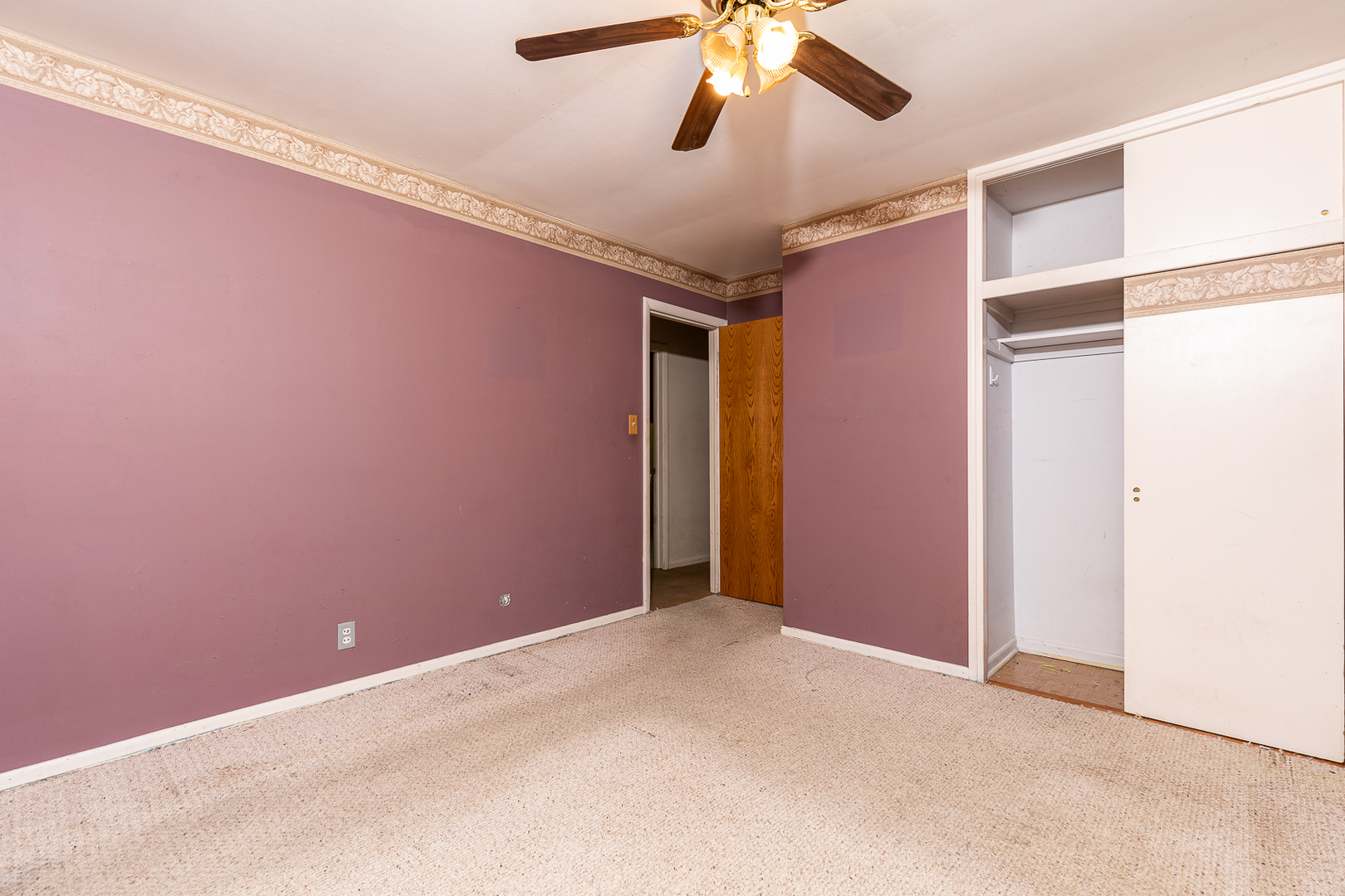 18 Greenbriar Road Montgomery, IL 60538 - Photo 17 of 27 a view of an empty room