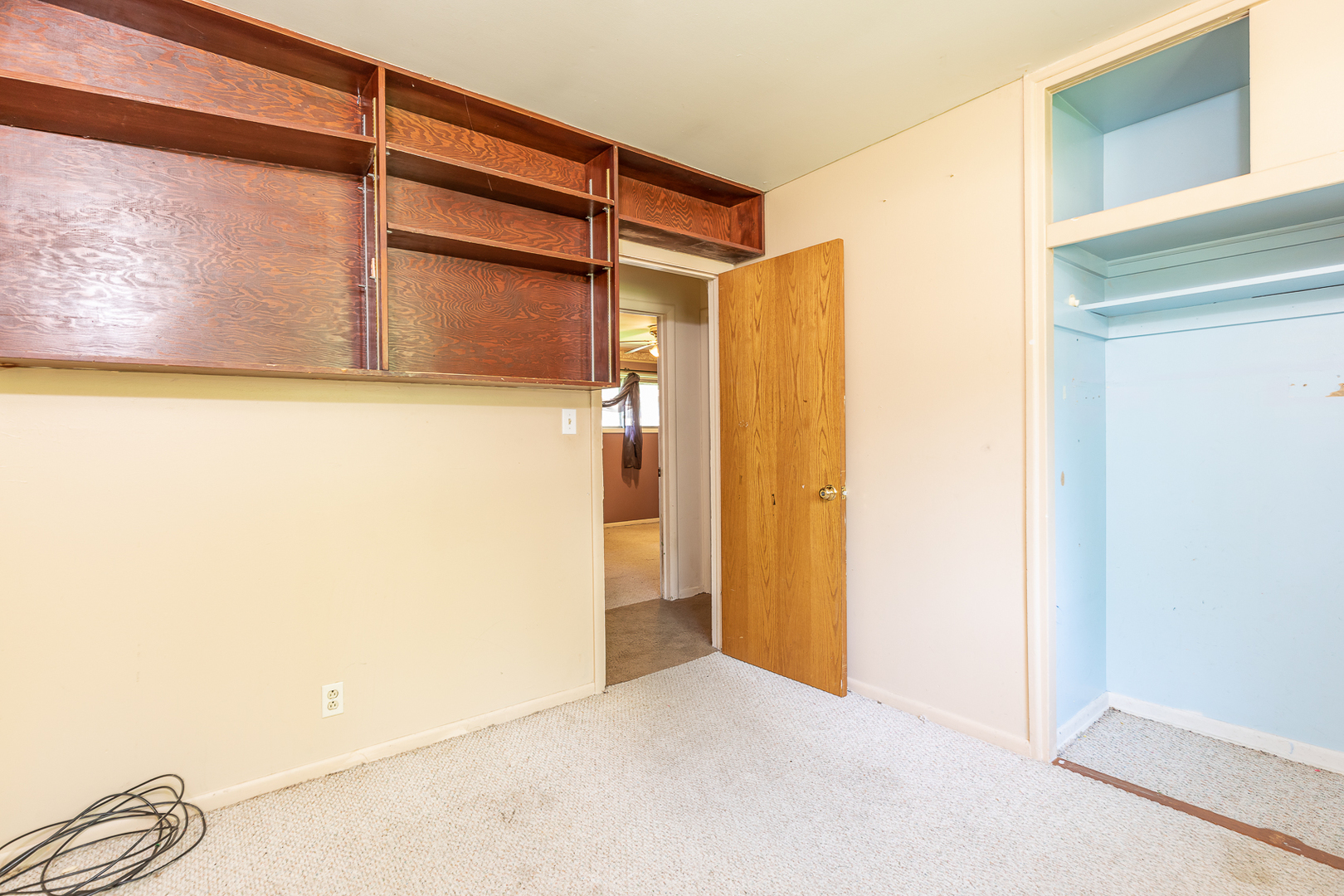 18 Greenbriar Road Montgomery, IL 60538 - Photo 19 of 27 a view of an empty room