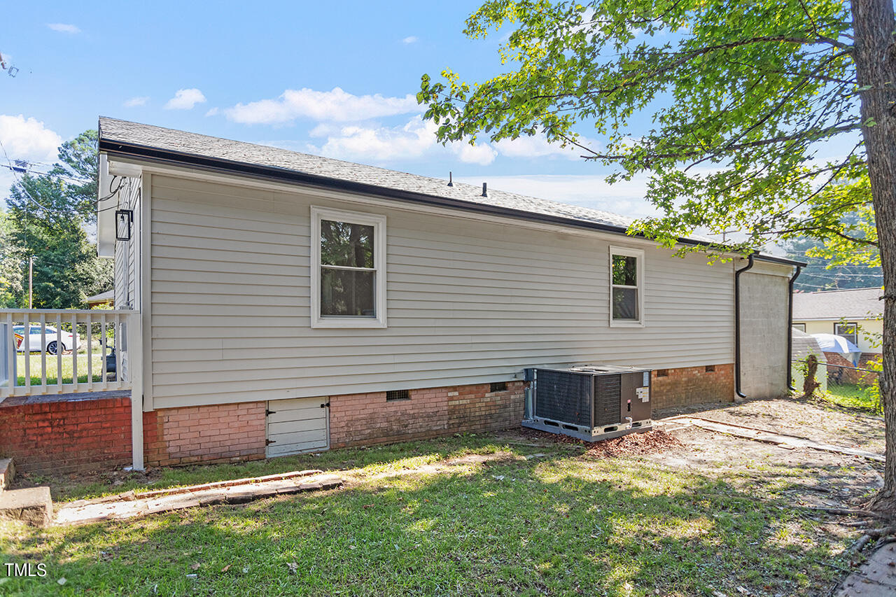 1018 McLaurin Avenue Durham, NC 27707 - Photo 33 of 36 1018 McLaurin Avenue_06