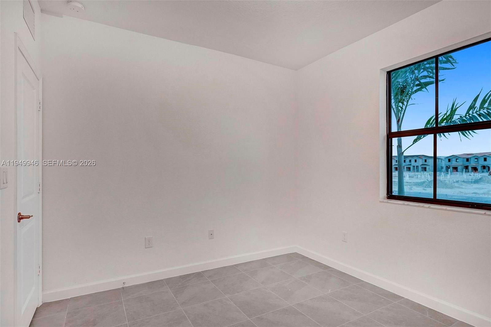 13405 Southwest 285th Street Homestead, FL 33033 - Photo 15 of 59 a view of a small space