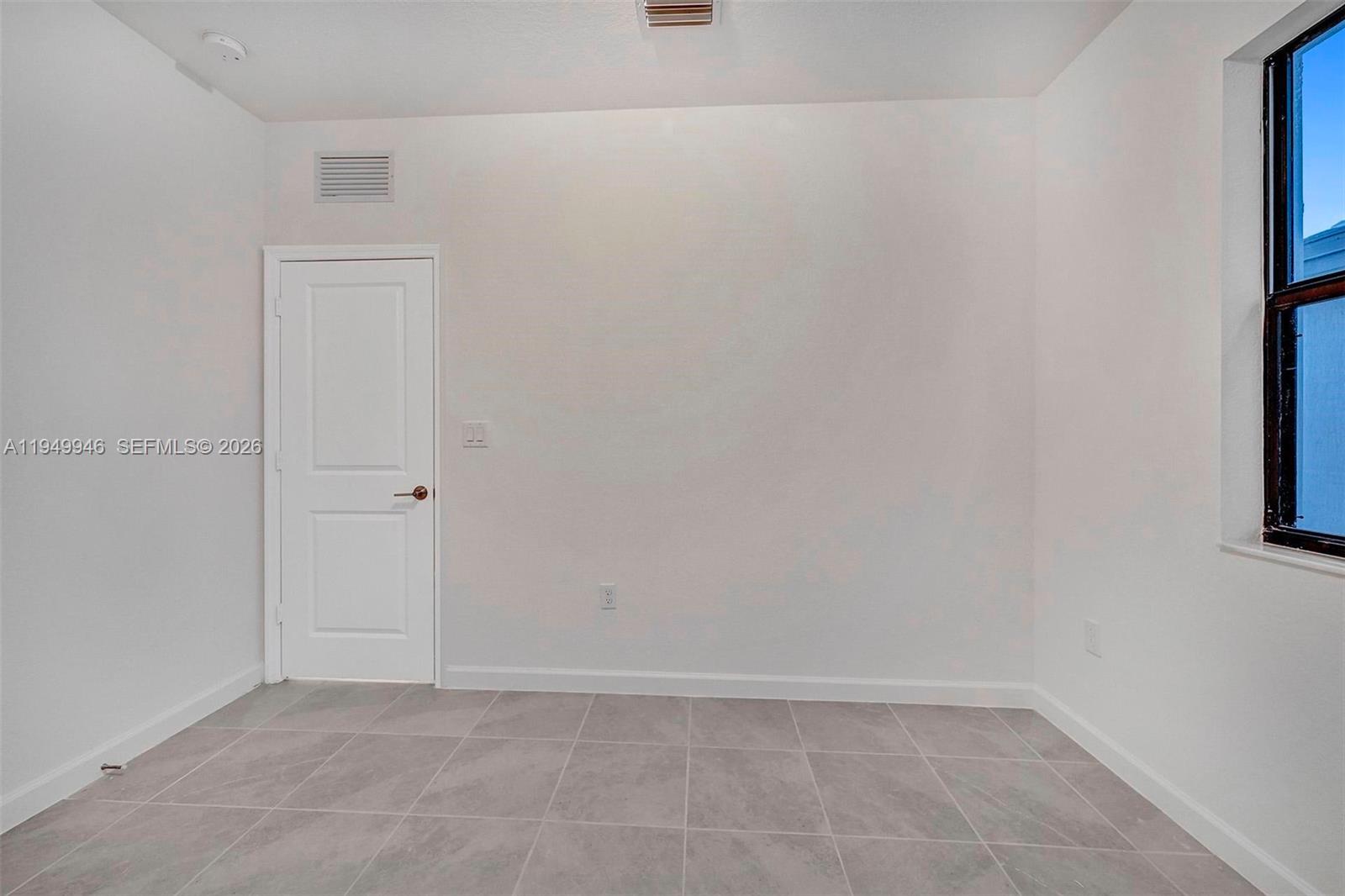 13405 Southwest 285th Street Homestead, FL 33033 - Photo 22 of 59 a view of an empty room