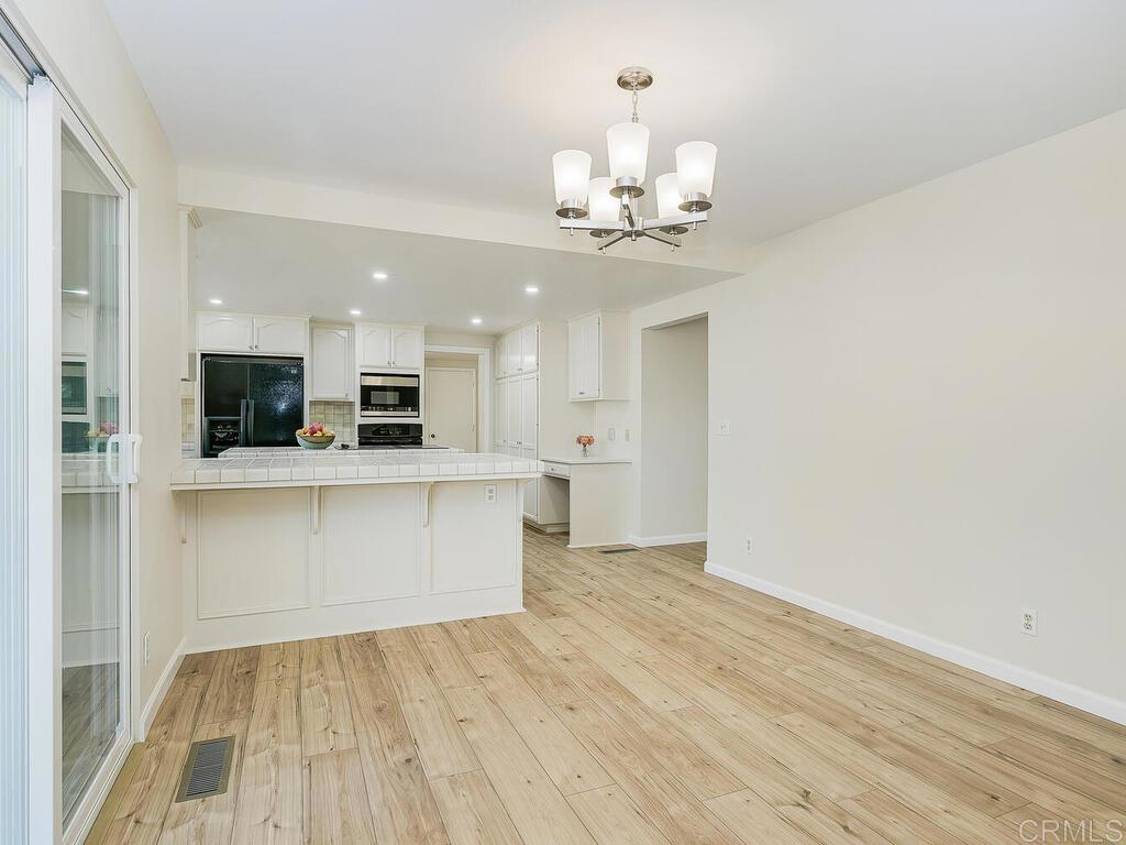 2844 Live Oak Park Road Fallbrook, CA 92028 - Photo 13 of 65 Dining Room
