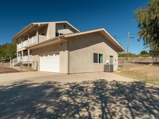 $985,000 | 2844 Live Oak Park Road, Fallbrook, CA 92028