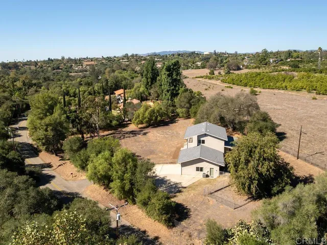 $985,000 | 2844 Live Oak Park Road, Fallbrook, CA 92028