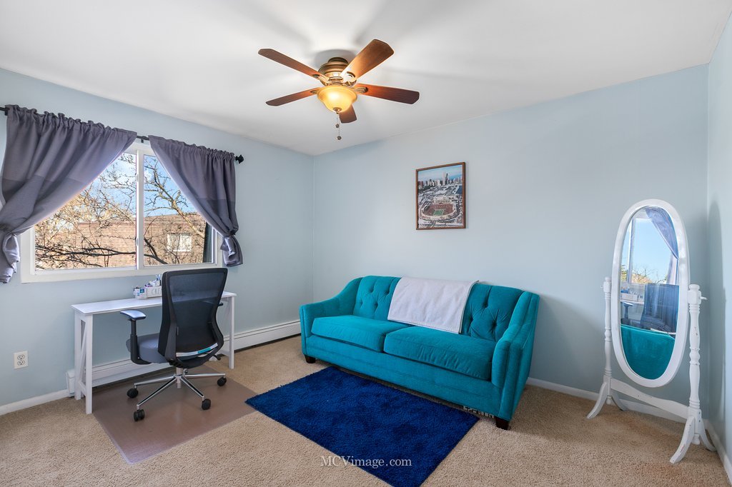 19360 Wolf Road, Unit 10 Mokena, IL 60448 - Photo 13 of 24 a living room with furniture and a window