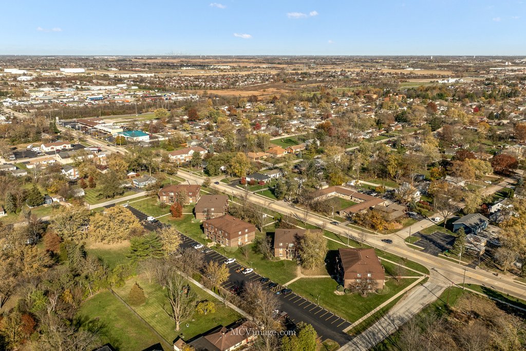 19360 Wolf Road, Unit 10 Mokena, IL 60448 - Photo 21 of 24 an aerial view of multiple house