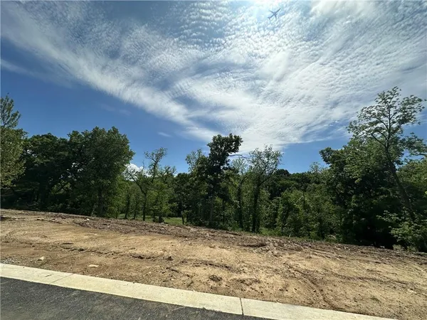 $519,900 | Lot 6 Copper Hill Drive, Parkville, MO 64152