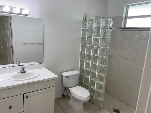 $2,800 | 713 Northeast 4th Street, Hallandale Beach, FL 33009