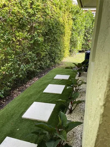 $2,800 | 713 Northeast 4th Street, Hallandale Beach, FL 33009