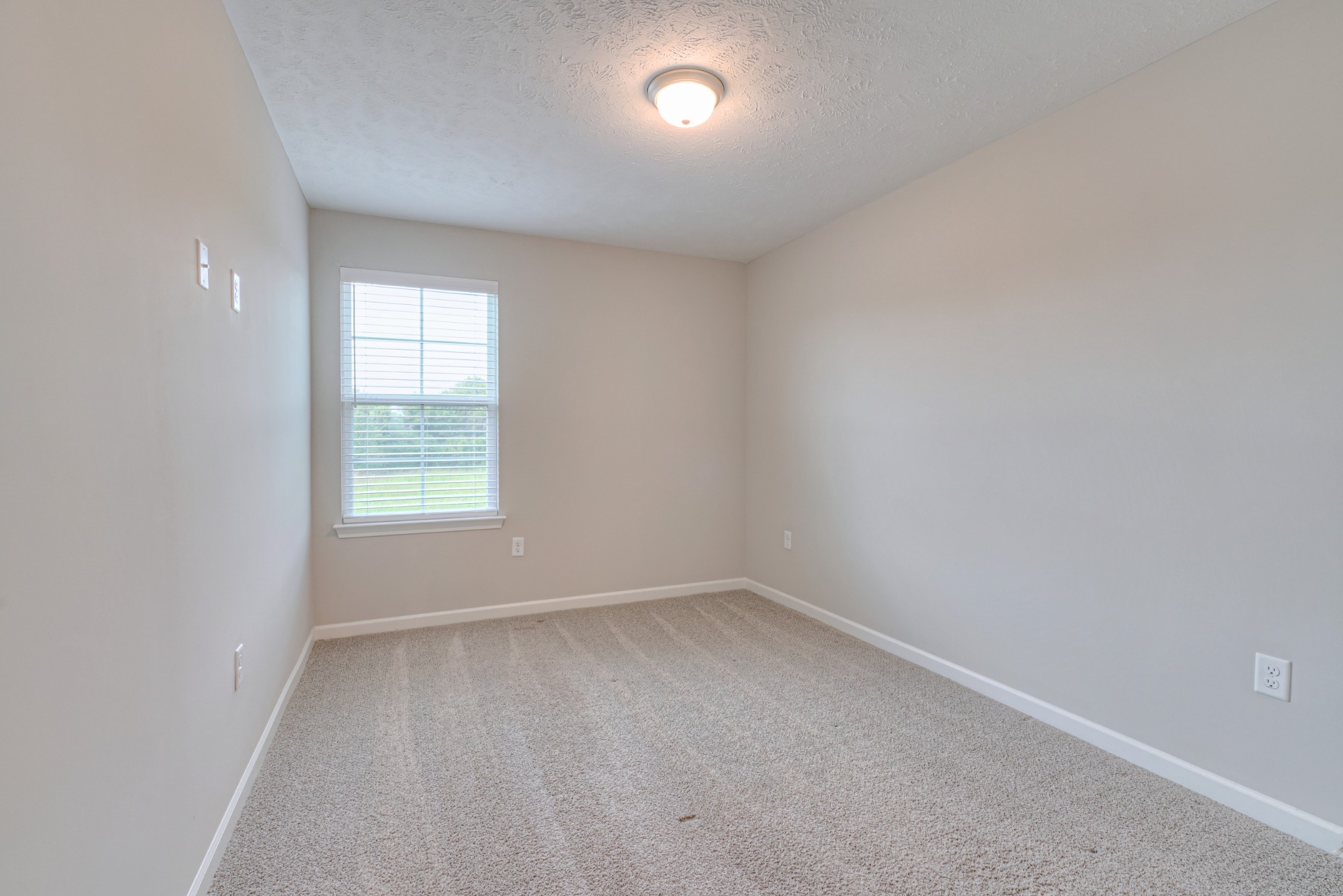 4318 Spyglass Drive Murfreesboro, TN 37127 - Photo 19 of 21 an empty room with a window