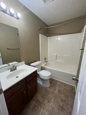 $1,700 | 308 Grant Avenue, Oak Grove, KY 42262