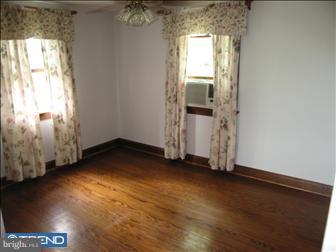 1807 Almshouse Road Jamison, PA 18929 - Photo 5 of 6 Gallery Image 5