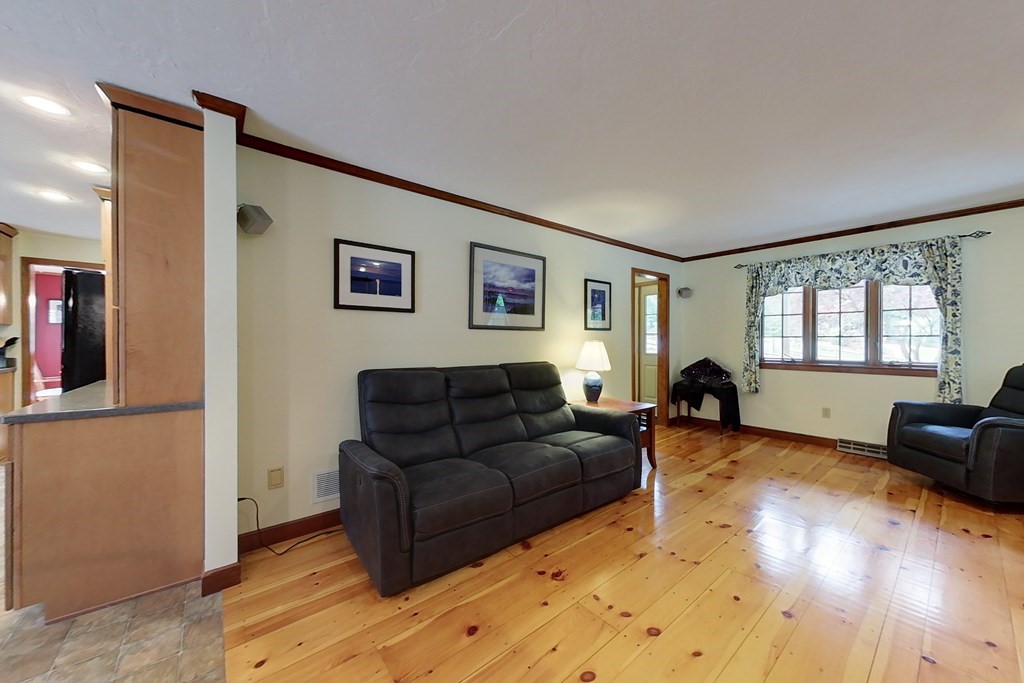 80 Tyler Road Townsend, MA 01469 - Photo 10 of 42