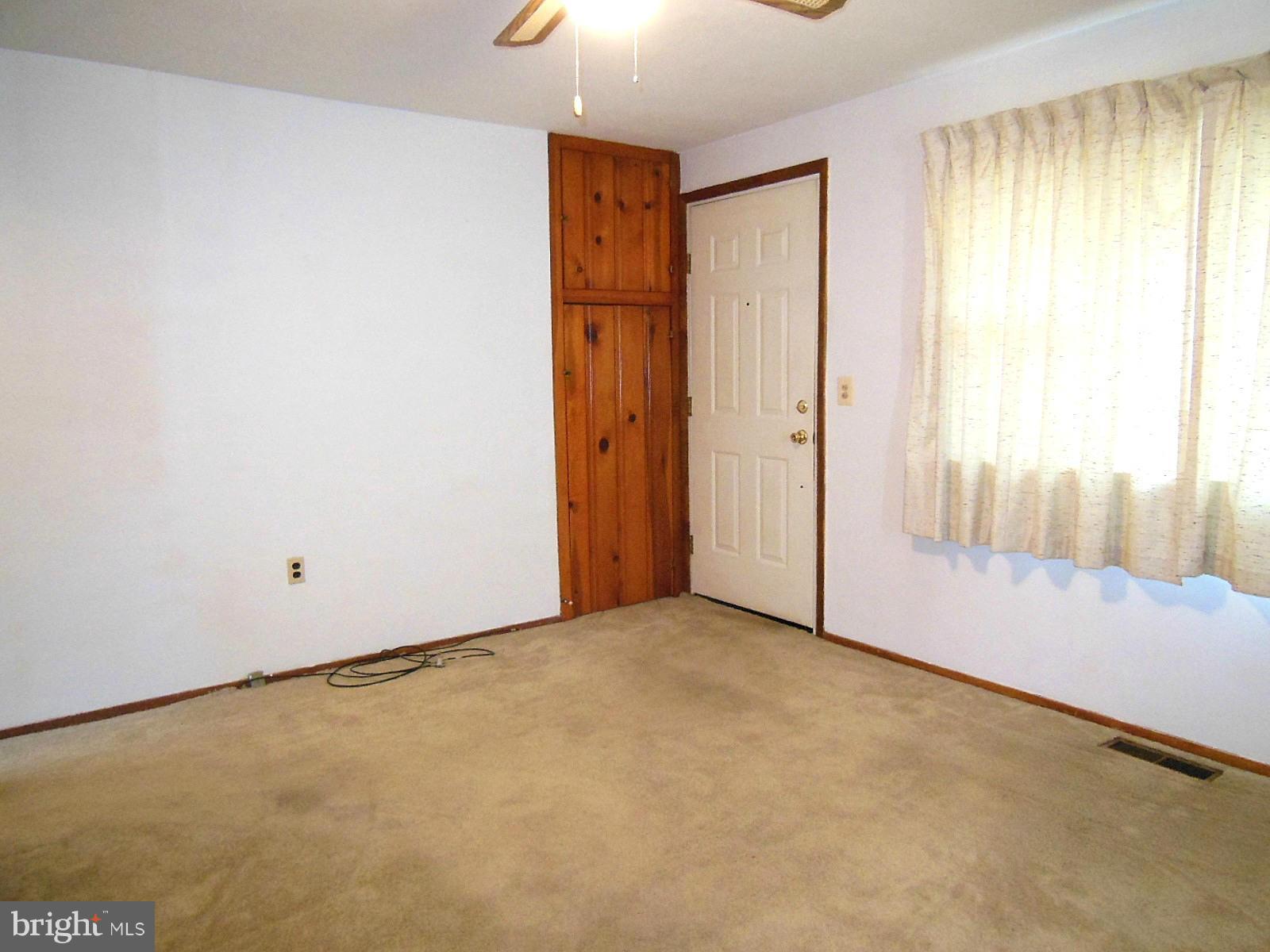 115 South Tollgate Road Owings Mills, MD 21117 - Photo 11 of 30 Living Room