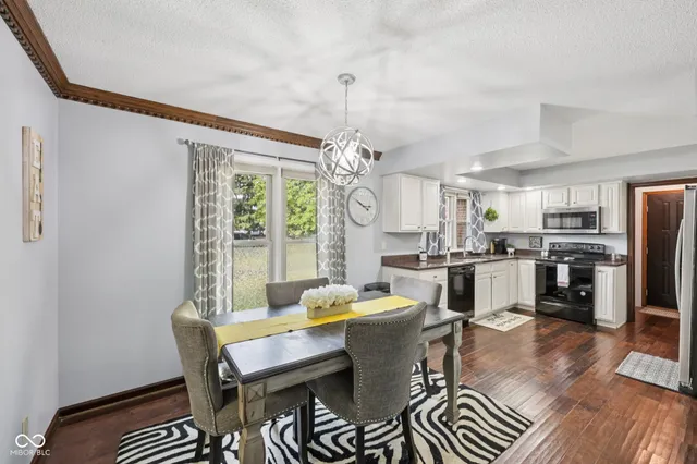 $380,000 | 135 Westmoor Drive, Lebanon, IN 46052