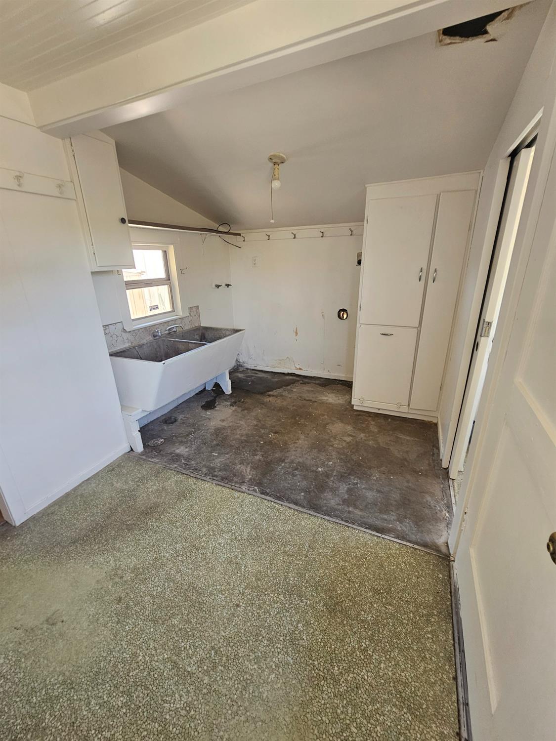 718 6th Street Modesto, CA 95354 - Photo 13 of 54