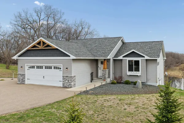 $590,000 | 1065 70th Avenue, Roberts, WI 54023