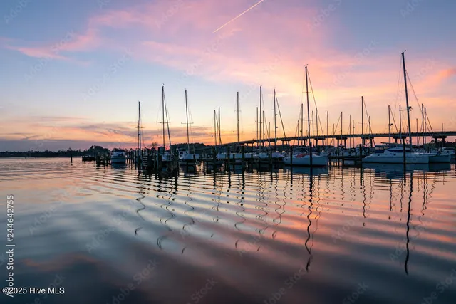 $775,000 | 304 Madam Moores Lane, New Bern, NC 28562