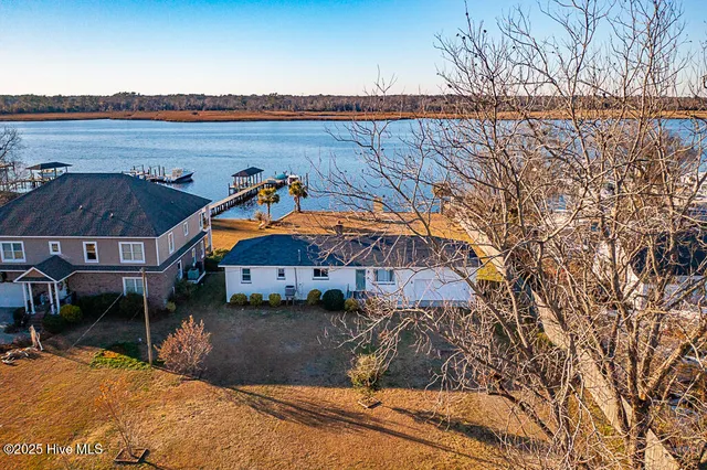 $775,000 | 304 Madam Moores Lane, New Bern, NC 28562