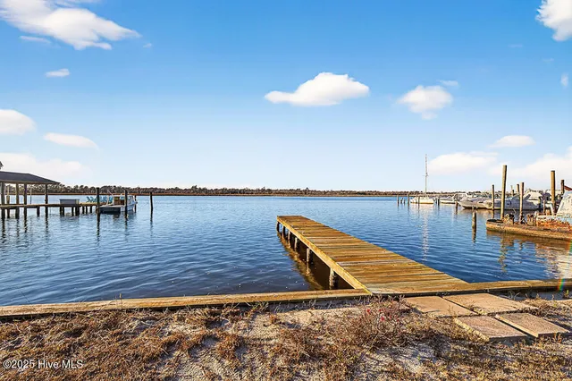 $775,000 | 304 Madam Moores Lane, New Bern, NC 28562