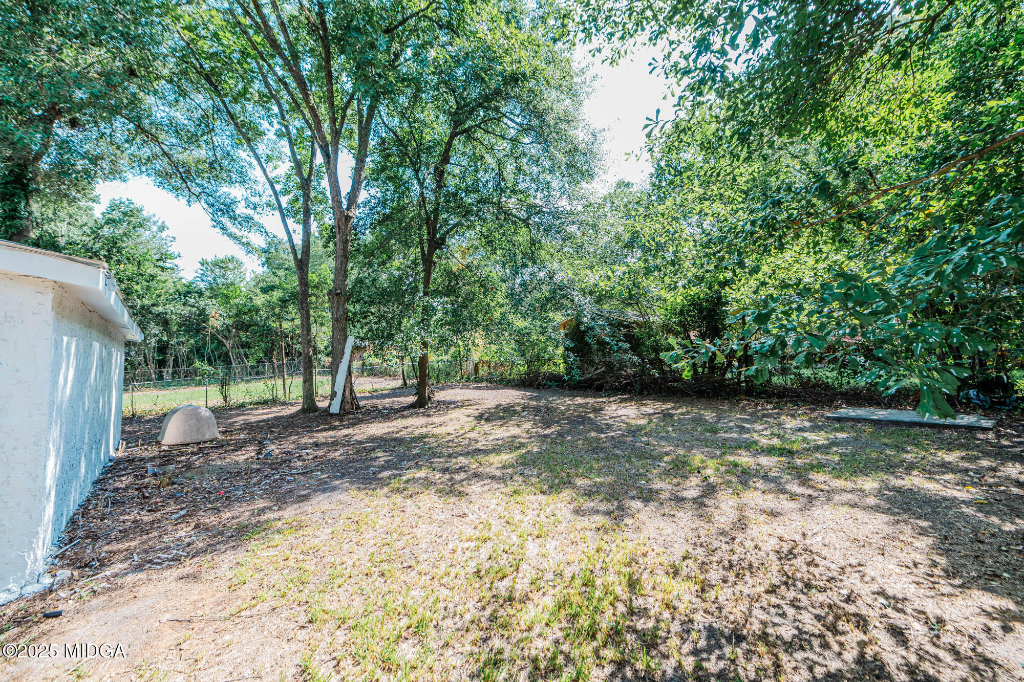 125 Suzanne Drive Warner Robins, GA 31093 - Photo 50 of 50 a view of a yard with tree s