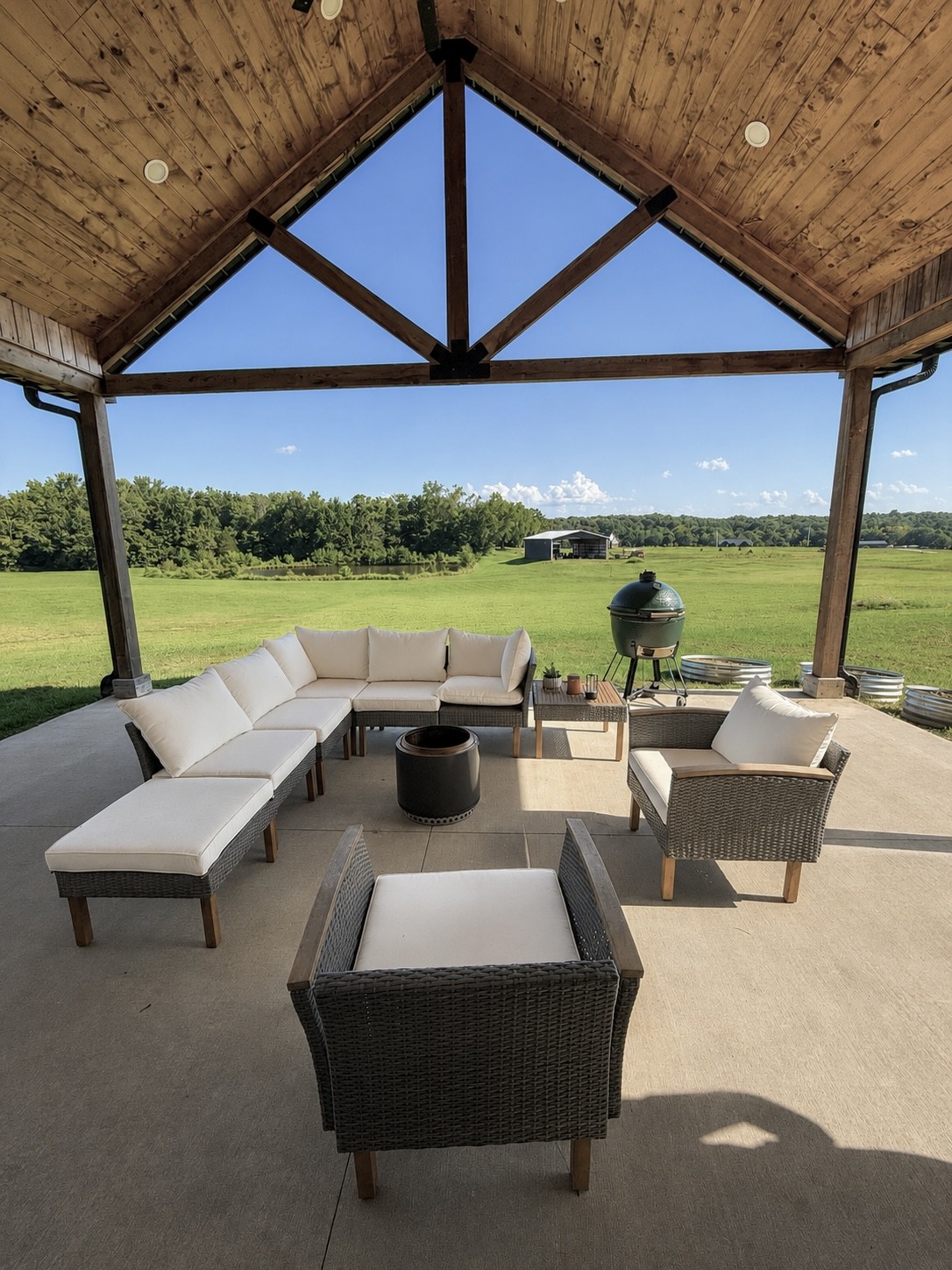 1785 Mosley Ferry Road Chapmansboro, TN 37035 - Photo 2 of 17 Gallery Image 2
