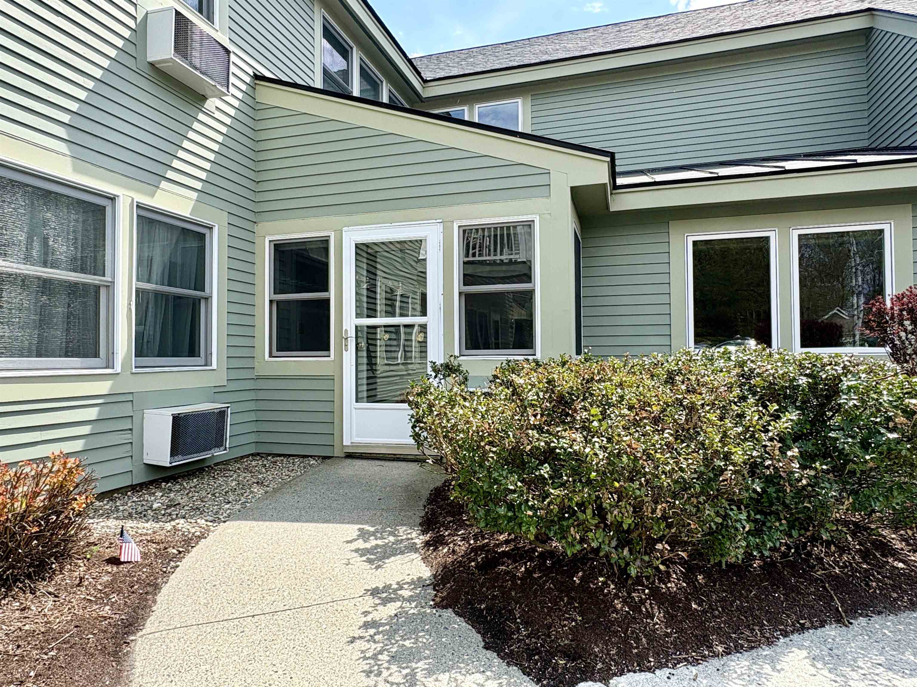 53 Lyme Road, Unit 5 Hanover, NH 03755 - Photo 1 of 11