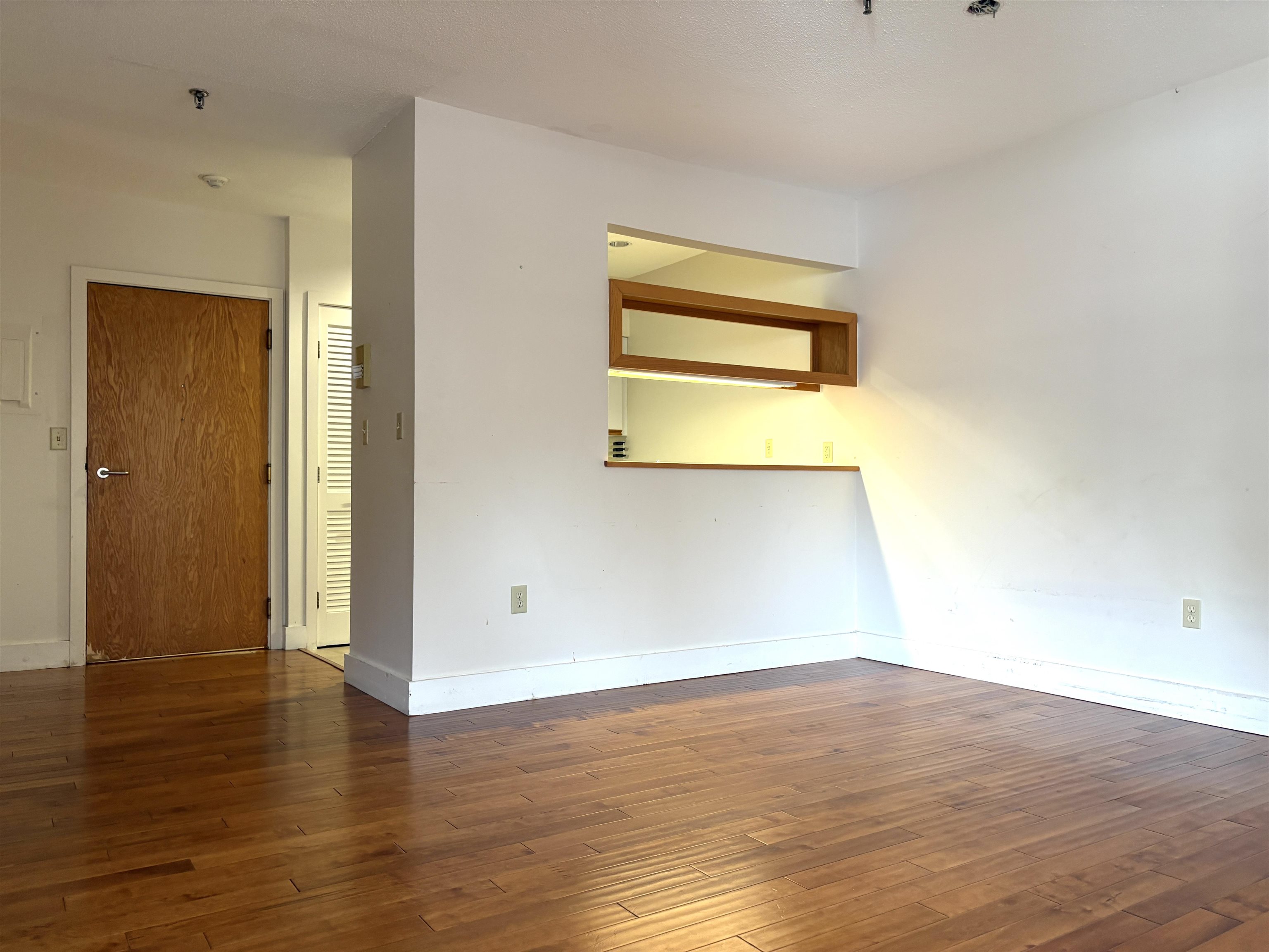 53 Lyme Road, Unit 5 Hanover, NH 03755 - Photo 2 of 11