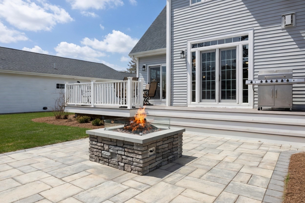 23 Starboard Drive, Unit 50 Wareham, MA 02532 - Photo 35 of 42 a front view of a house with garden