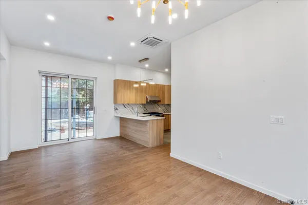 $1,650,000 | 150-33 Hawtree Street | Ozone Park